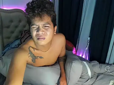 asian_sweetboy live sex cam