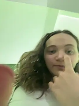 TheYourL live sex cam