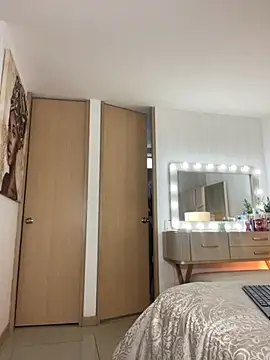 _laura_02 live sex cam