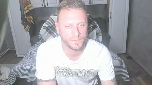 ALEX_BEAUTY2025's cam snapshot