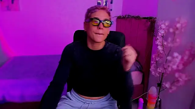 Charlee_pink's cam snapshot