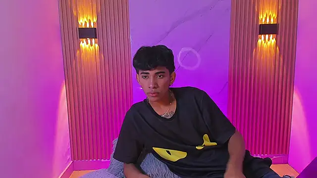 Ethan_thouse live sex cam