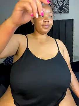 LunaCovenn's cam snapshot