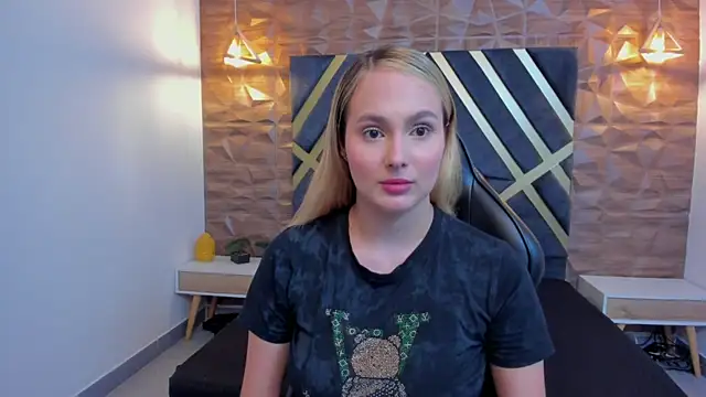 Emmaa_white_'s cam snapshot