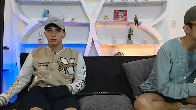 THREE_GUYS_HOT's cam snapshot