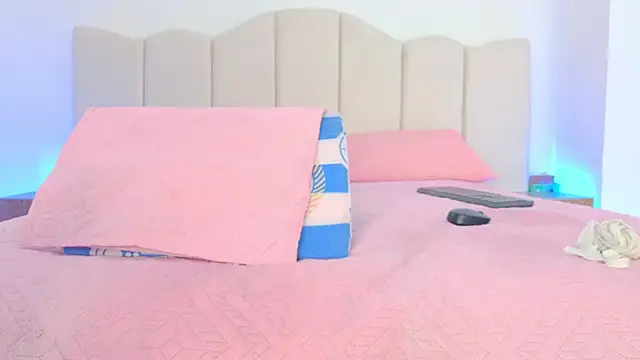 sh_malala's cam snapshot