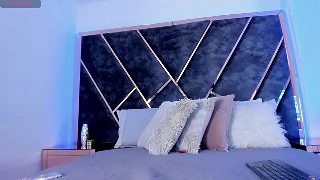 SusanaHenao's cam snapshot