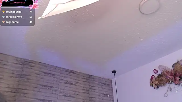 TinnaCobb's cam snapshot