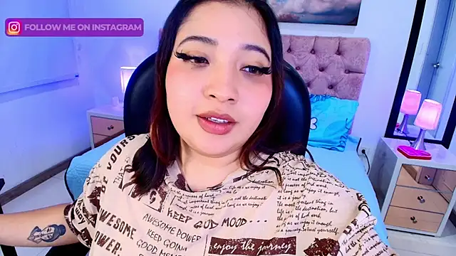 Emma_monserrat's cam snapshot