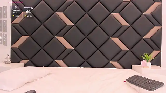 GeraldineSandoval's cam snapshot