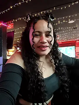 Yaya_watson live sex cam