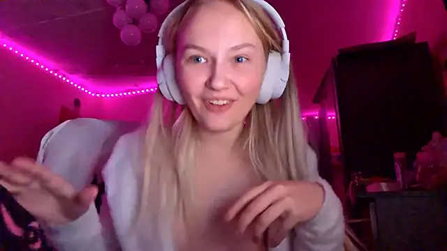 KarinRobertson's cam snapshot