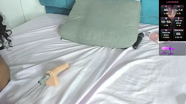 mia__fernandez's cam snapshot