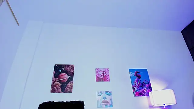 hailey_hadid's cam snapshot