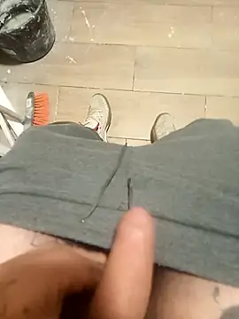 Valencianoo411's cam snapshot