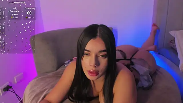 kaylarossi's cam snapshot