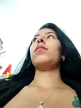 Luianna's cam snapshot