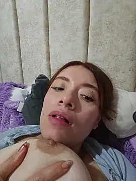 valery_mora's cam snapshot