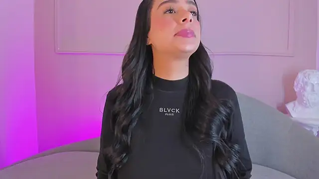 victoria_milann's cam snapshot