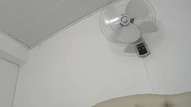 Maylin_horny19's cam snapshot