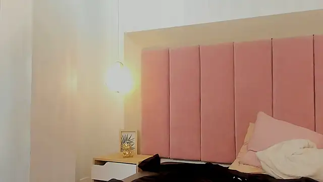 Emilia_Bons's cam snapshot