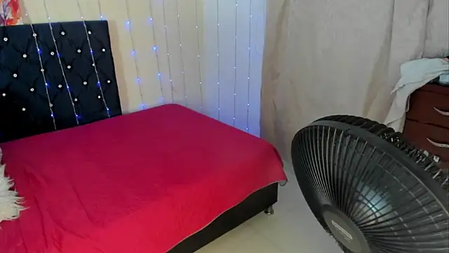 MalakChauriye's cam snapshot