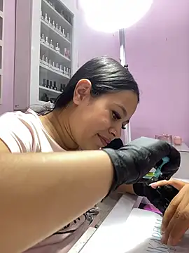 PaulaCruz01's cam snapshot