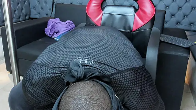 Terrance_z's cam snapshot