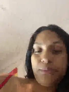 Messy-diana21's cam snapshot