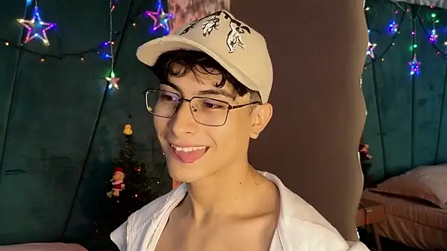 Aaron_Eze's cam snapshot