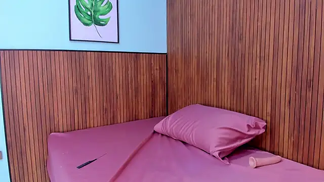 little_candygirl36_'s cam snapshot