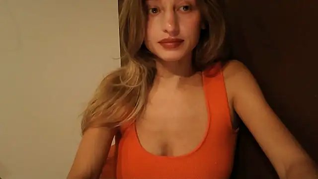 Madeleineee's cam snapshot