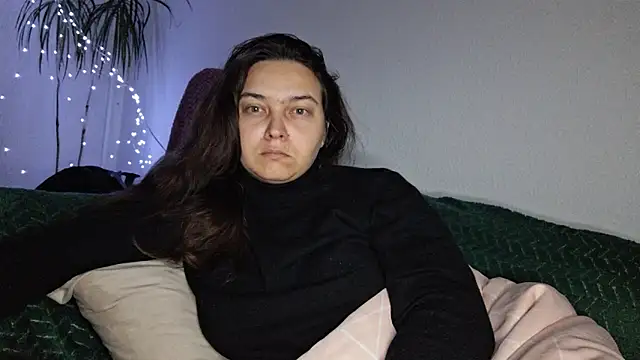 Cyndee_Winter's cam snapshot