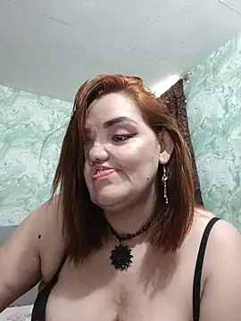 MayaLuna1's cam snapshot