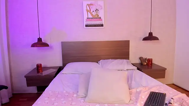 Katyrousee's cam snapshot