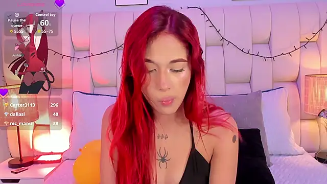 SkinnyFoxy's cam snapshot