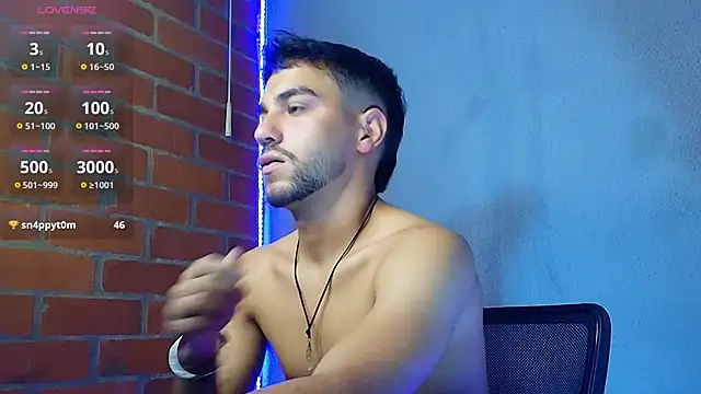 Leandro_valenzuela live sex cam