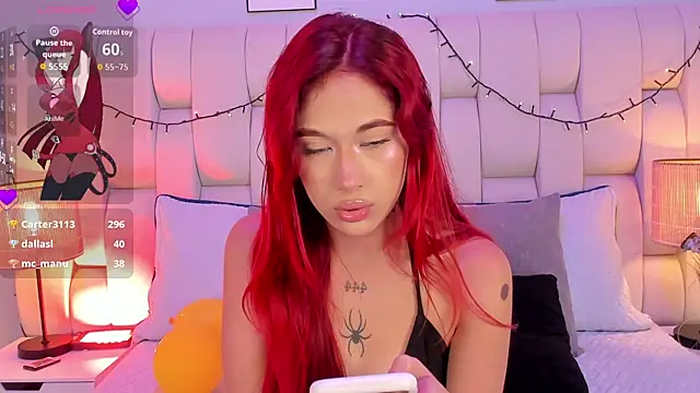 SkinnyFoxy's cam snapshot