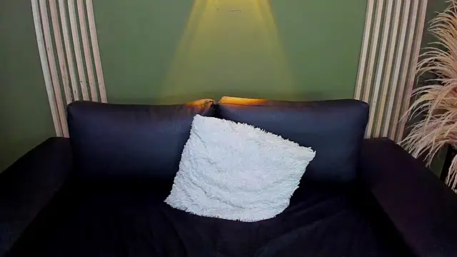 ChloeTurner_'s cam snapshot