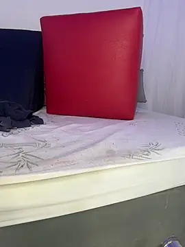 Violeta_Goddess live sex cam