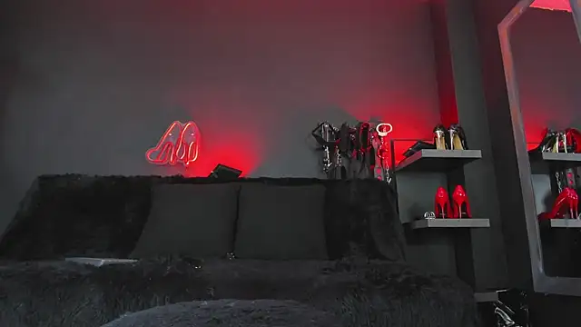 DelaneyStone's cam snapshot