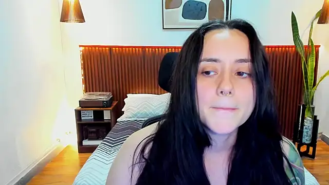 KatherineBond's cam snapshot