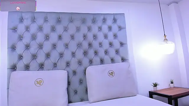 ashlyn_parker's cam snapshot