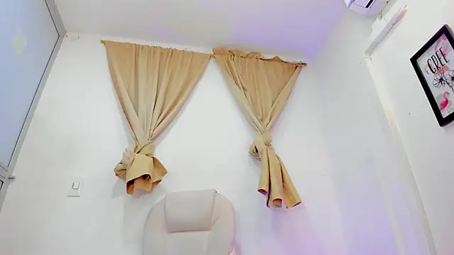 andrea_sanchezz's cam snapshot