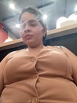 Julieth_hot-69's cam snapshot