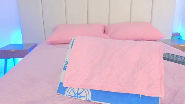 sh_malala's cam snapshot