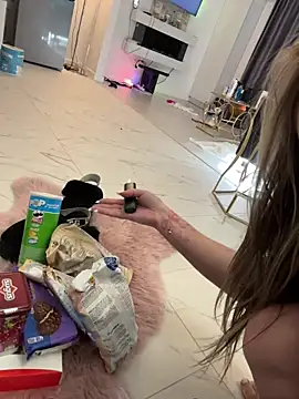 IsabellaEtthan live sex cam