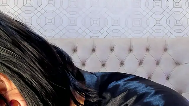 SuccubusDolly's cam snapshot