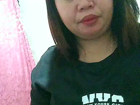 fresh_rosie's cam snapshot