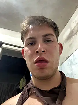 AlexanderBianchi2's cam snapshot